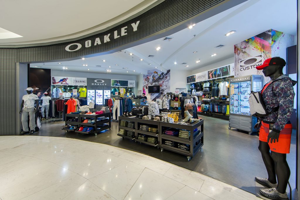 oakley flagship store
