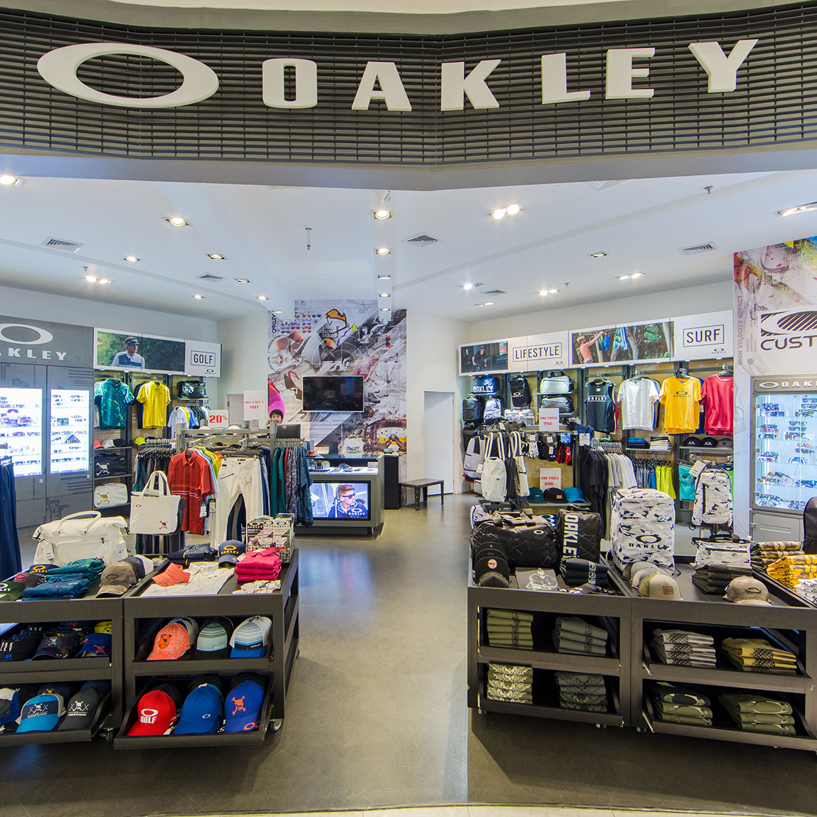 oakley store harbour town